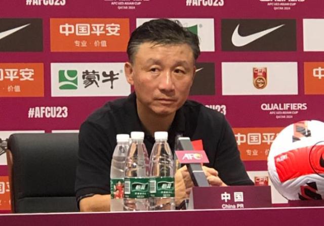 开云下载-成耀东：抑制了阿联酋打法 希望战印度状态会更好